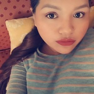 Meet your Posher, Alexandra